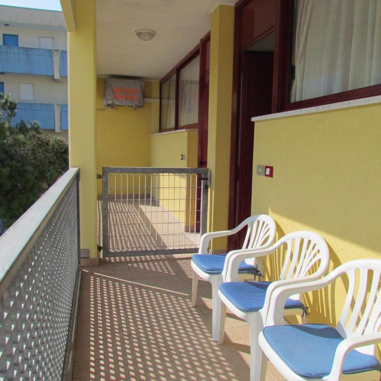 Colorful studio by the beach-Beahost - Monolocale - 3