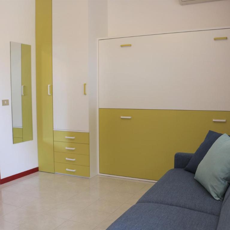 Colorful studio by the beach-Beahost - Monolocale - 9