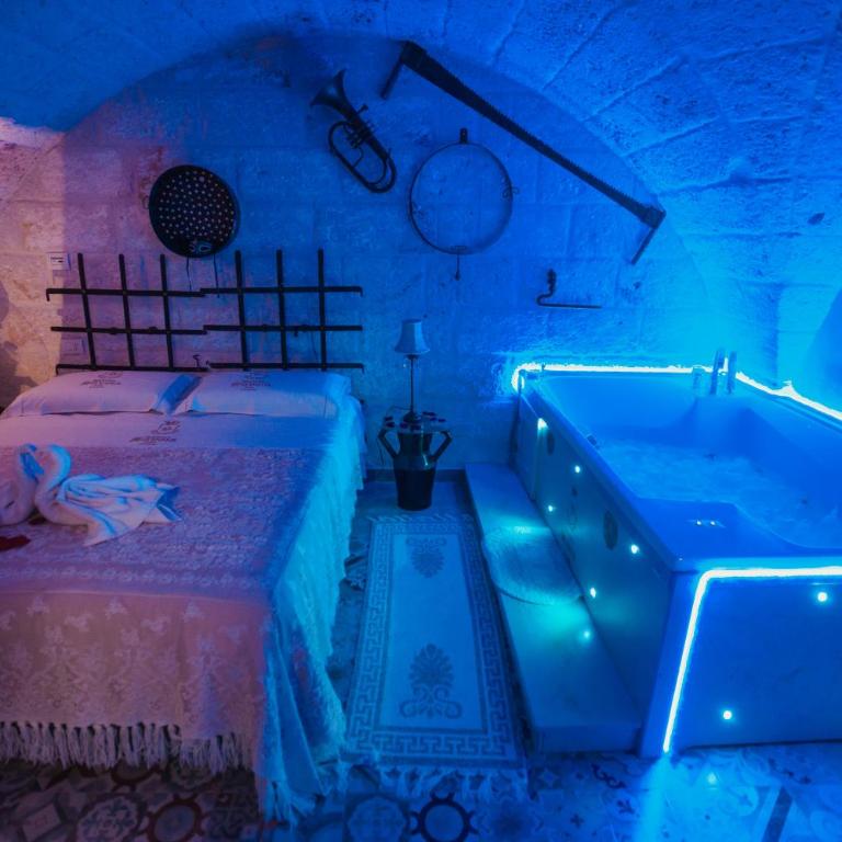 Suite Pirite- Palazzo Savoia 1856 - Casa con 1 Camera da Letto - 1