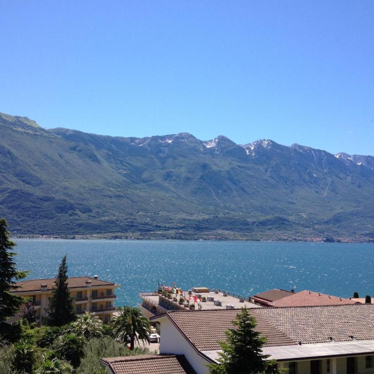 Hotel Limone - Camera Matrimoniale con Vista Lago - 4