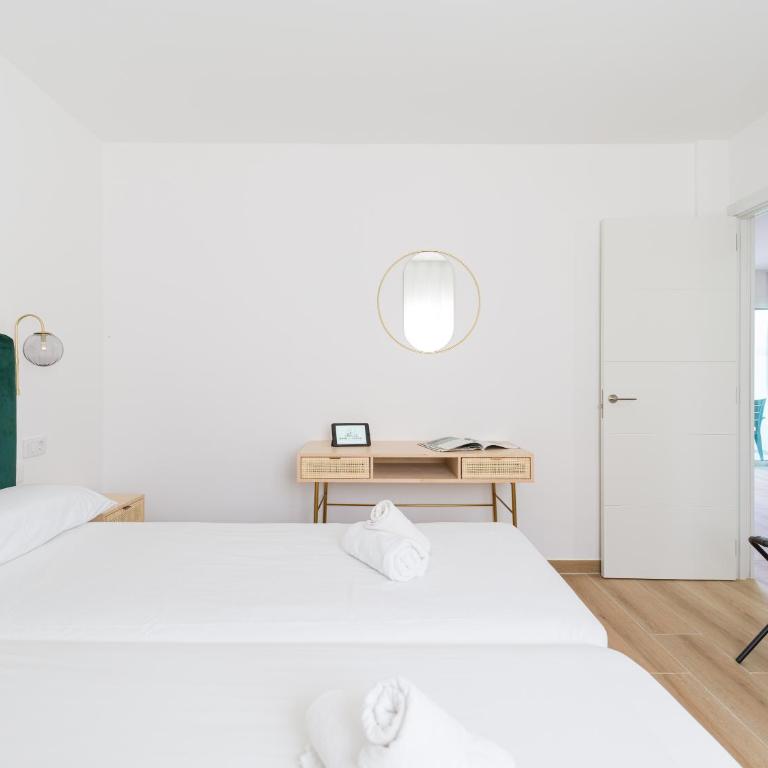 HomeForGuest Moderno Apartamento con piscina en Corralejo - Apartment - 21