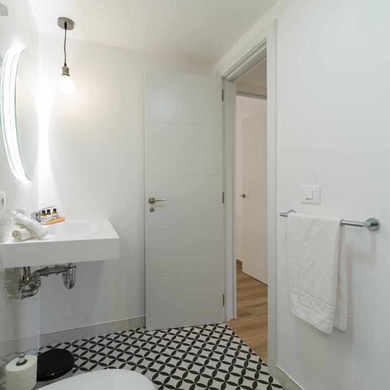 HomeForGuest Moderno Apartamento con piscina en Corralejo - Apartment - 25