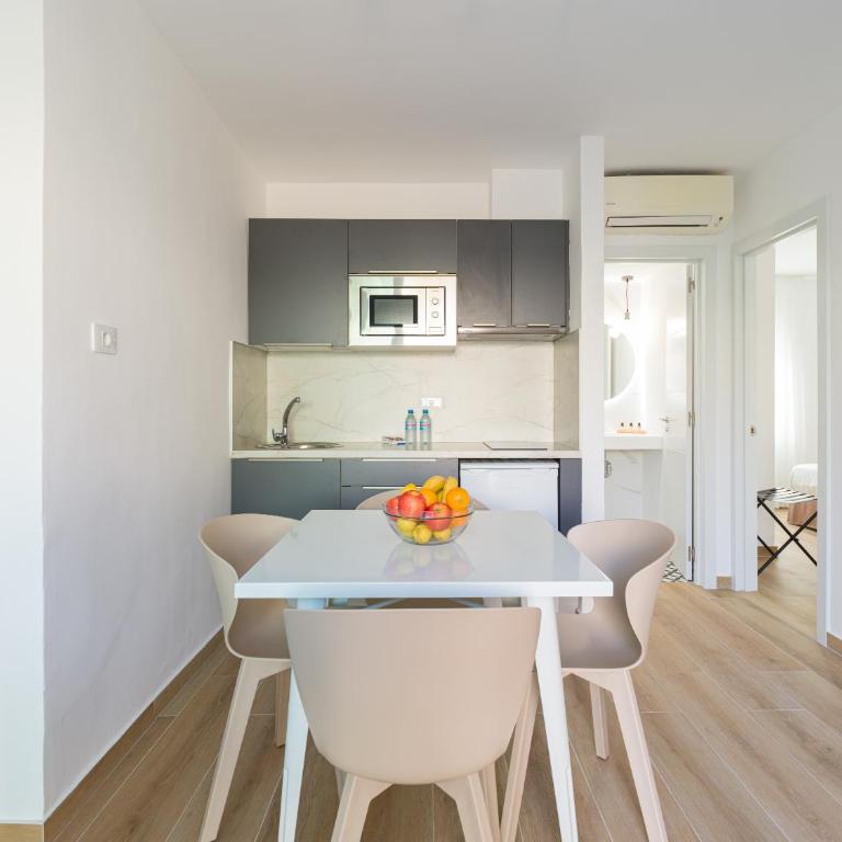 HomeForGuest Moderno Apartamento con piscina en Corralejo - Apartment - 7