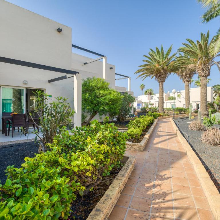 HomeForGuest Moderno Apartamento con piscina en Corralejo - Apartment - 34