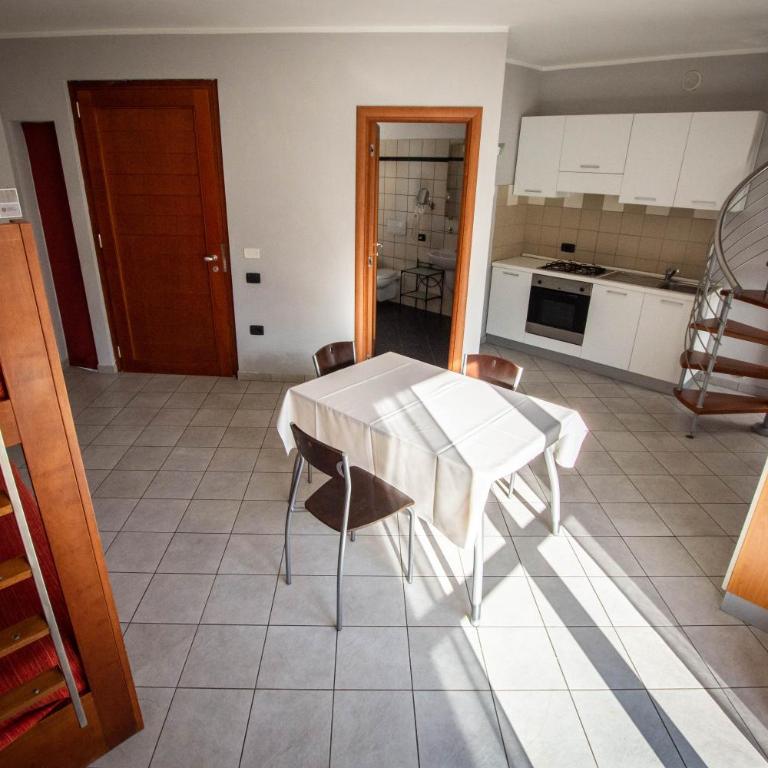 Albavillage Rooms & Camping - Monolocale su 2 Livelli - 8