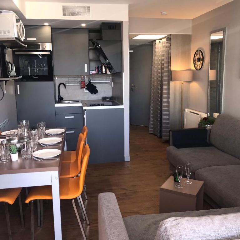 SOPHIES HOMES FÉLIBRIGES BEACH & PALAIS des FESTIVALS - Appartement 2 Chambres - 6