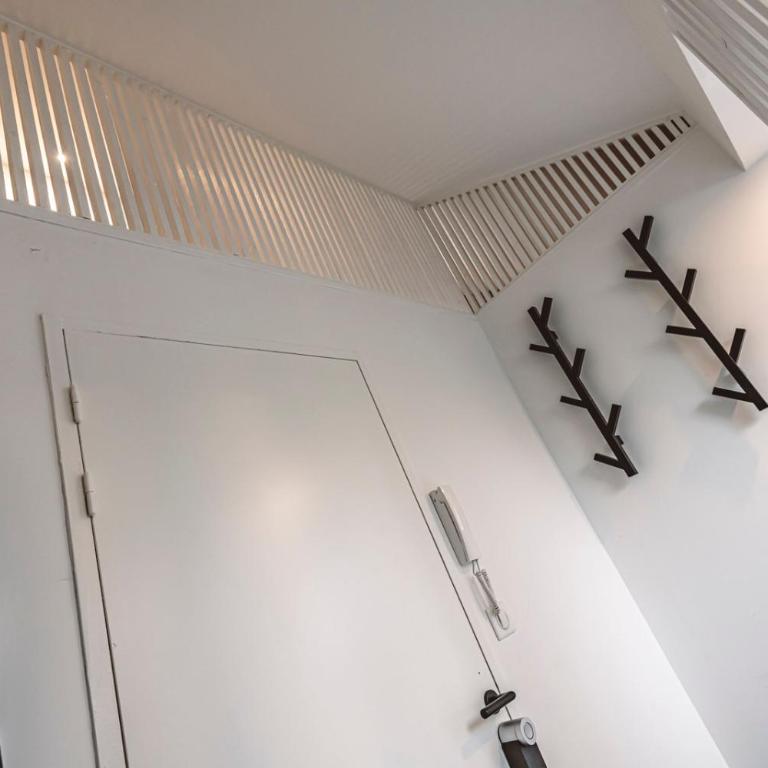 Le Coquet Logement Climatisé face à la Cathédrale - 3G - Studio Duplex - 16