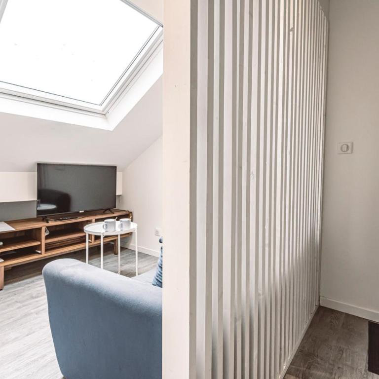 Le Coquet Logement Climatisé face à la Cathédrale - 3G - Studio Duplex - 3