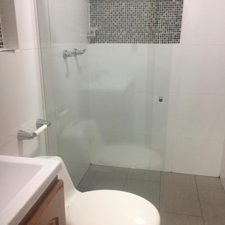En Laureles con ascensor , balcón y muy bien ubicado en laureles Medellín , EL BARRIO MAS COOL DEL MUNDO - Apartamento de 1 dormitorio - 65