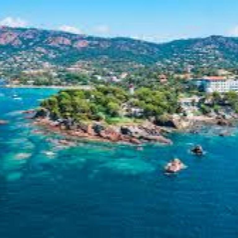 Garden level for 5 people with sea view - Villa - 73