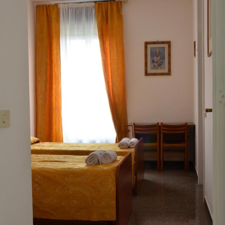 Dom Polski Jana Pawła II - Casa per ferie - Camera Doppia con Letti Singoli con Bagno Privato - 4