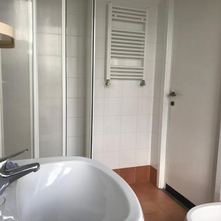 Dom Polski Jana Pawła II - Casa per ferie - Camera Doppia con Letti Singoli con Bagno Privato - 6