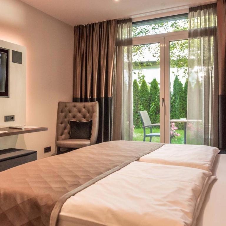 Innspire Hotel - Standard Doppelzimmer - 9