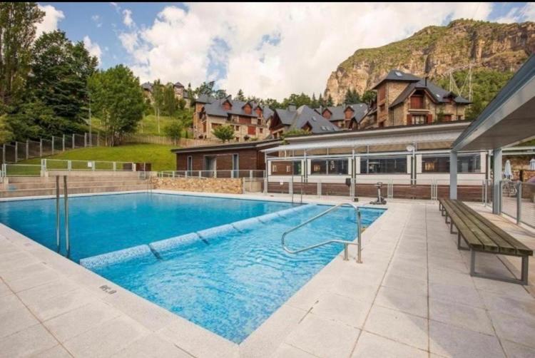 Apartamento Los Altos de Escarrilla dos habitaciones y dos baños, FORMIGAL-PANTICOSA - Apartment mit 2 Schlafzimmern - 39