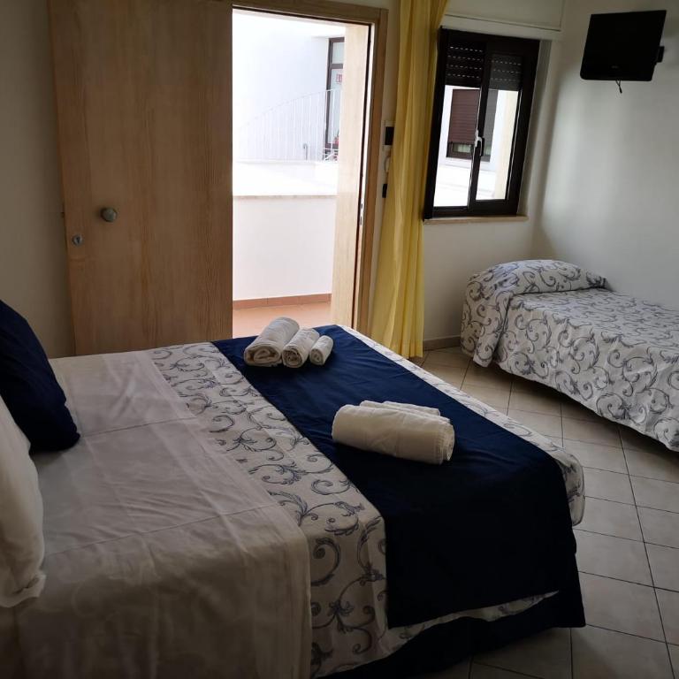 Hotel Profumo Di Mare - Camera Tripla Economy - 2
