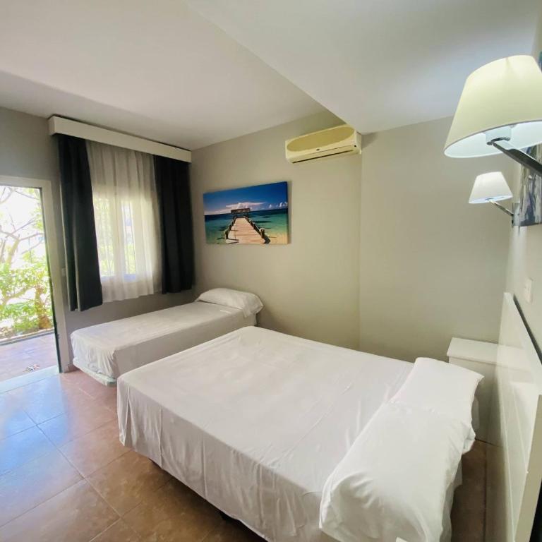 Hotel Los Jazmines - Habitación Doble con cama supletoria - Planta baja - 5