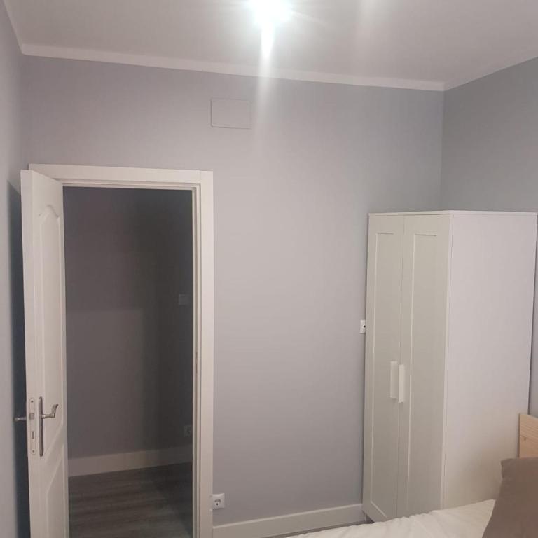 Bilbao Cozy Apartment with free Wifi - Two-Bedroom Apartment - 10