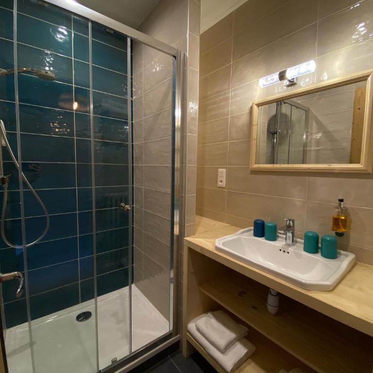 hôtel oberland - Chambre Quadruple Confort - 3