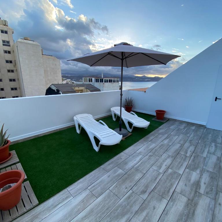 Holiday Home & Rooftop Lounge - Apartamento Ático - 1