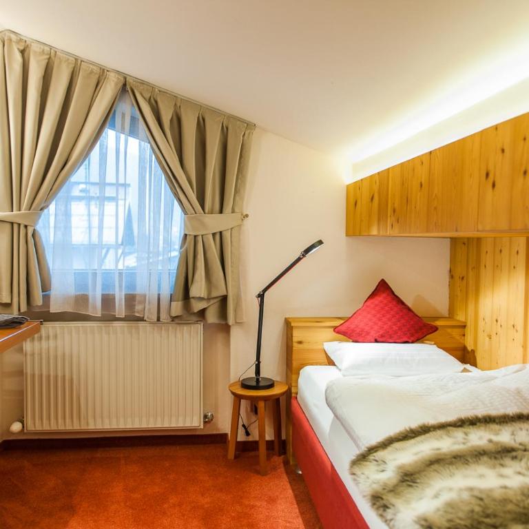 Arlsuites - Apartment mit 2 Schlafzimmern und Balkon - 2