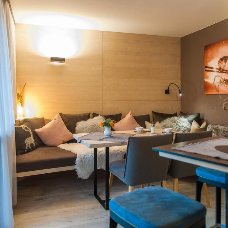 Arlsuites - Apartment mit 2 Schlafzimmern und Balkon - 9