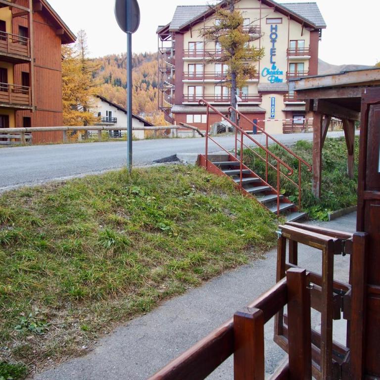 RisoulSki Constellation - Altaïr 06 - Appartement - 5 à 10 personnes – RDC – 1 chambre + mezzanine - 30m2 - 18