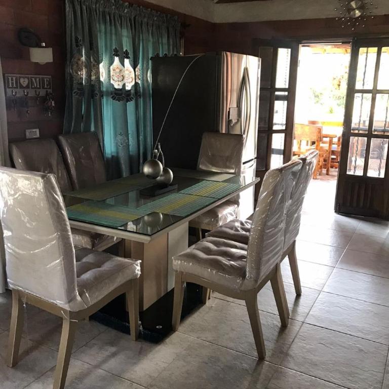 Hermosa Cabana con bonito Jardin y piscina en la Mesa de los Santos - Chalet - 29