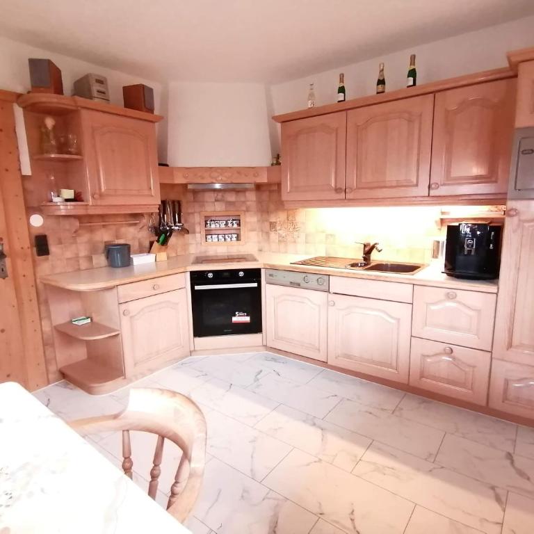Apartmenthaus PARADISE - Three-Bedroom House - 13