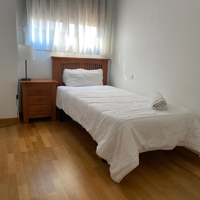 Apartment Madrid Barajas - Two-Bedroom Apartment - 10