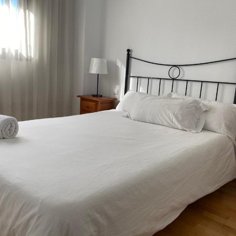 Apartment Madrid Barajas - Two-Bedroom Apartment - 13