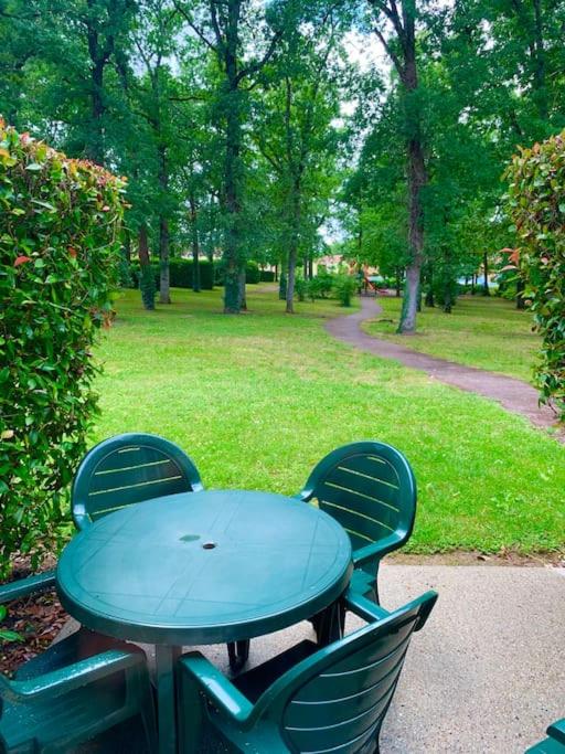 Appartement dans joli village de vacances 47150 - Appartement 1 Chambre - 4