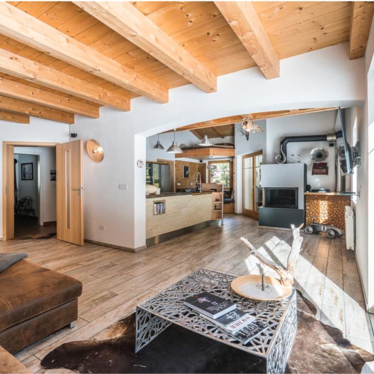 Zillertal Residenz - Three-Bedroom Apartment - 1