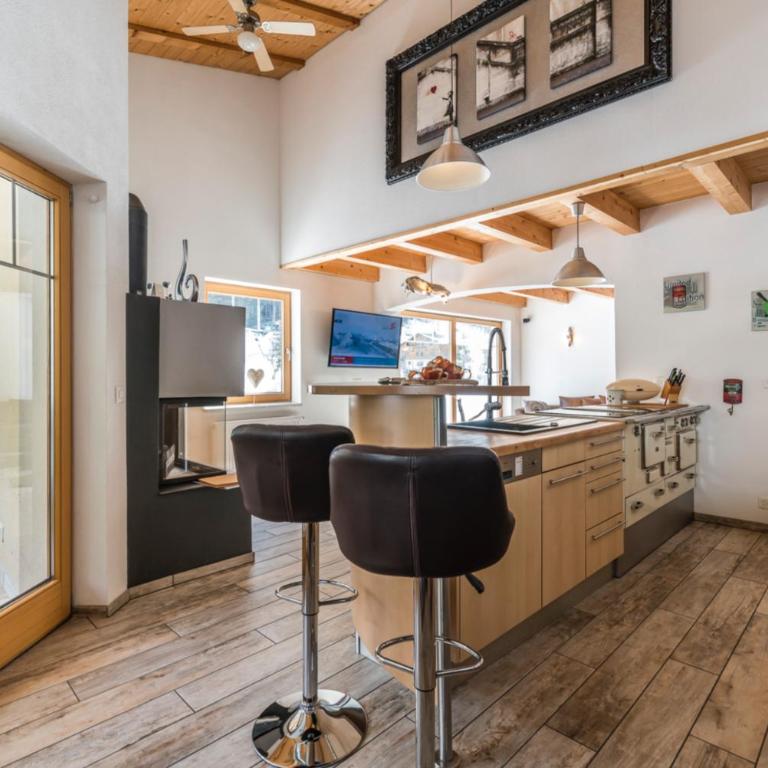 Zillertal Residenz - Three-Bedroom Apartment - 65