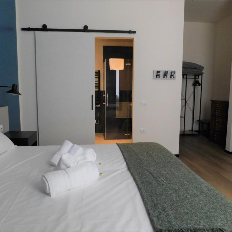 Piumaviola Beds & Apartments - Camera Matrimoniale/Doppia con Letti Singoli con Bagno Privato - 2