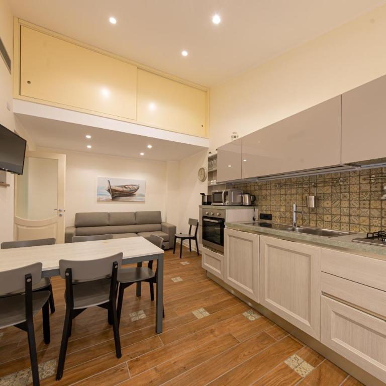 Duomo Suite - Appartamento con 2 Camere da Letto - 8