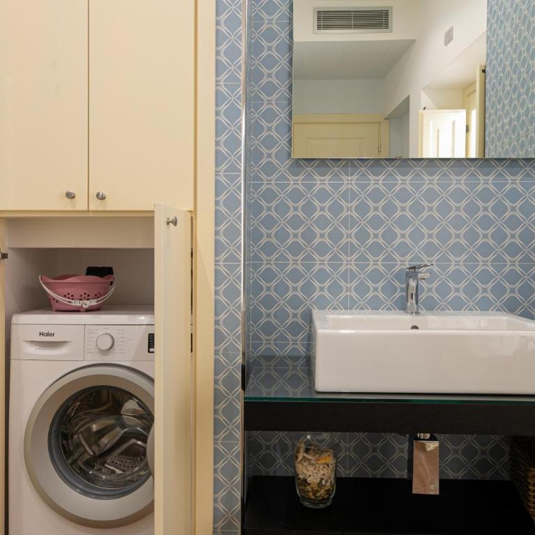 Duomo Suite - Appartamento con 2 Camere da Letto - 32