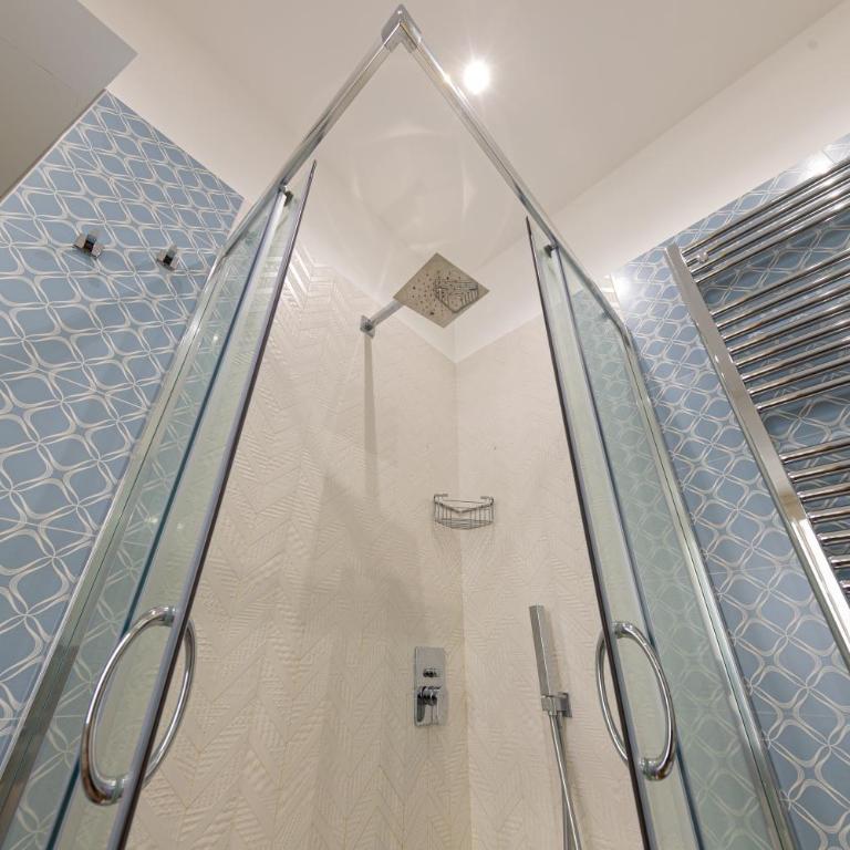 Duomo Suite - Appartamento con 2 Camere da Letto - 34