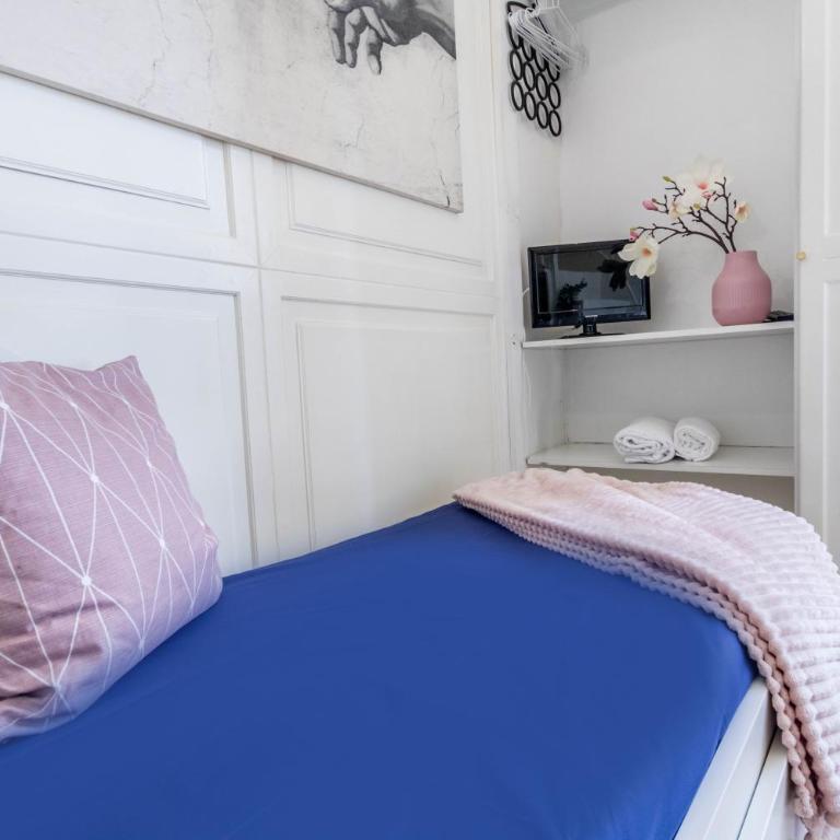 JOIVY Lovely Studio for 2 with Balcony near Duomo - Appartamento Monolocale - 22