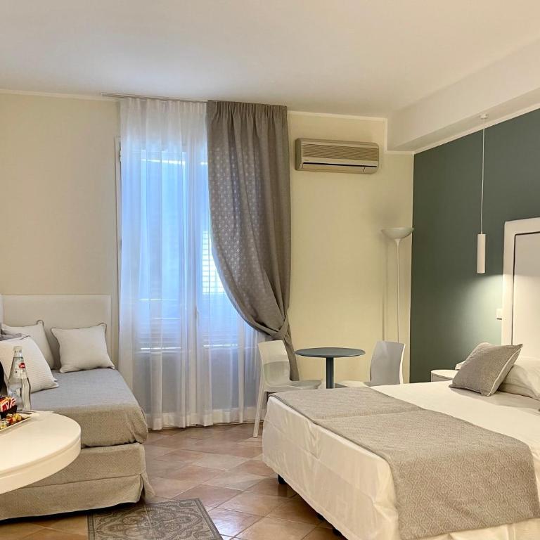 Hotel Posta - Camera Tripla Standard - 3