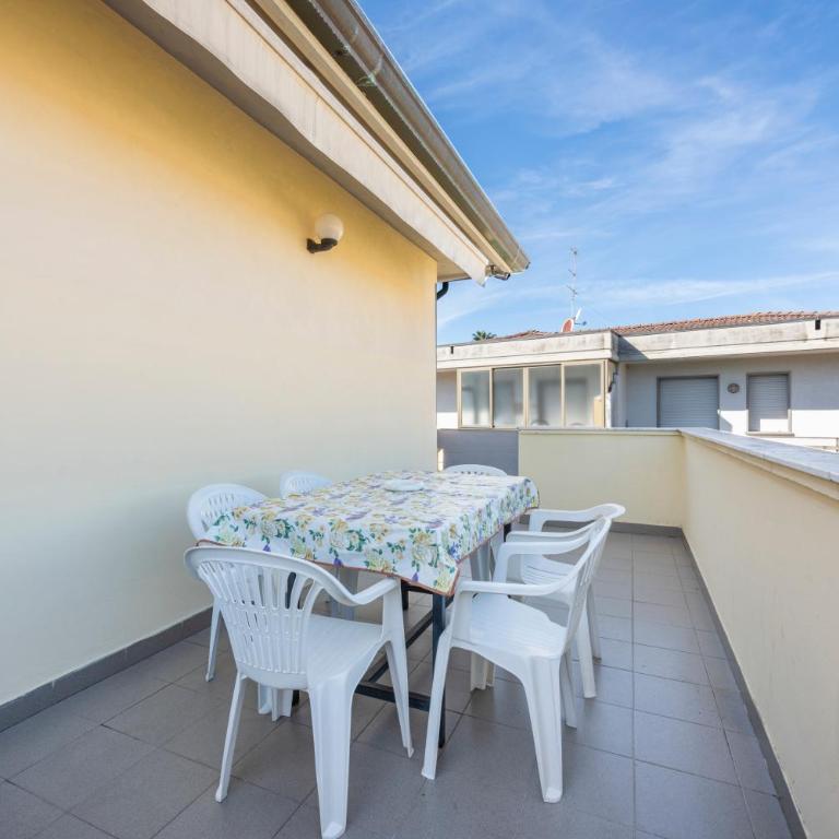Residenza Tirrenia by Mmega - Apartment with Terrace - 8
