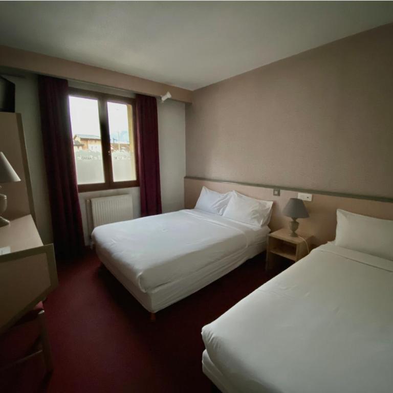 Hôtel Le Savoie - Chambre Familiale - 1