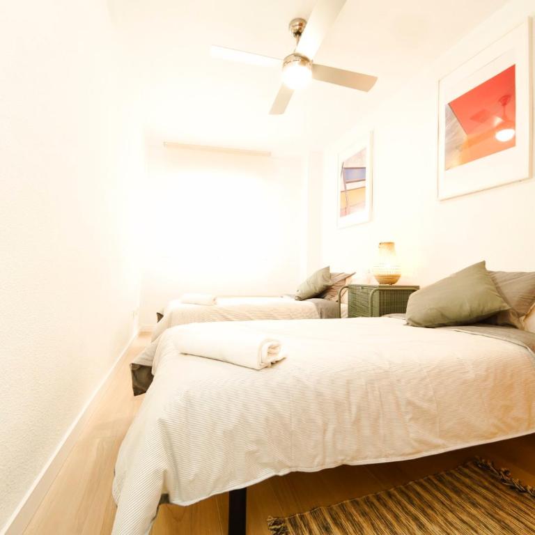 Apartamento Aliaga - Two-Bedroom Apartment - 18