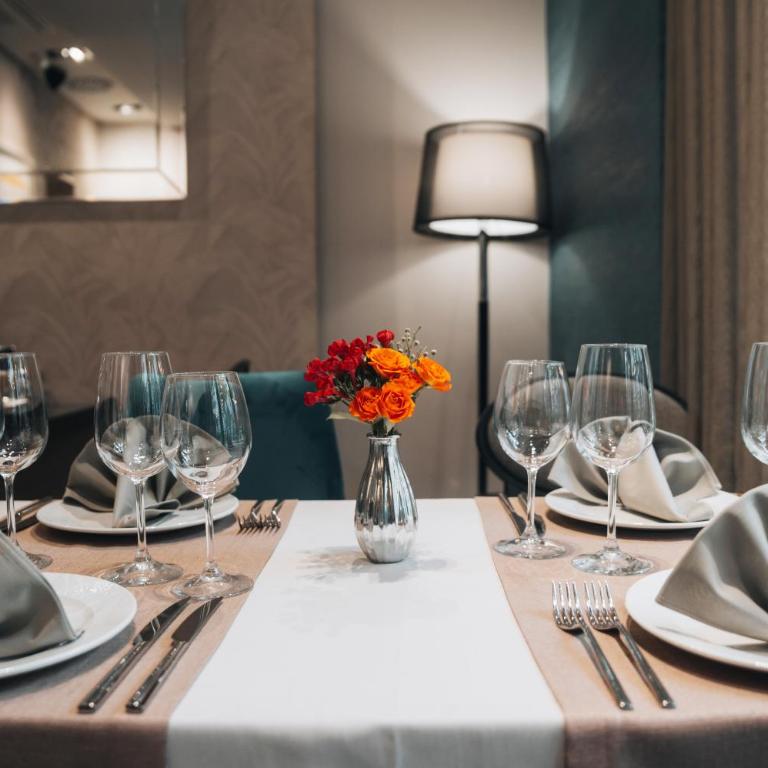 Garni Hotel Townhouse 27 - Komfor Dvokrevetna Soba sa Bračnim Krevetom - 1