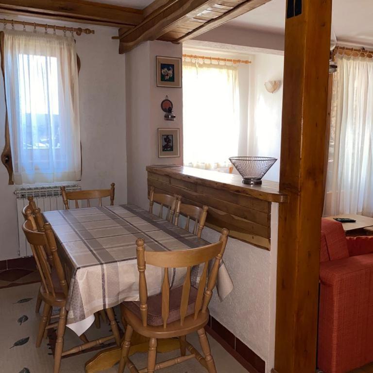 Apartmani Marija - One-Bedroom Apartment with Fireplace - 5