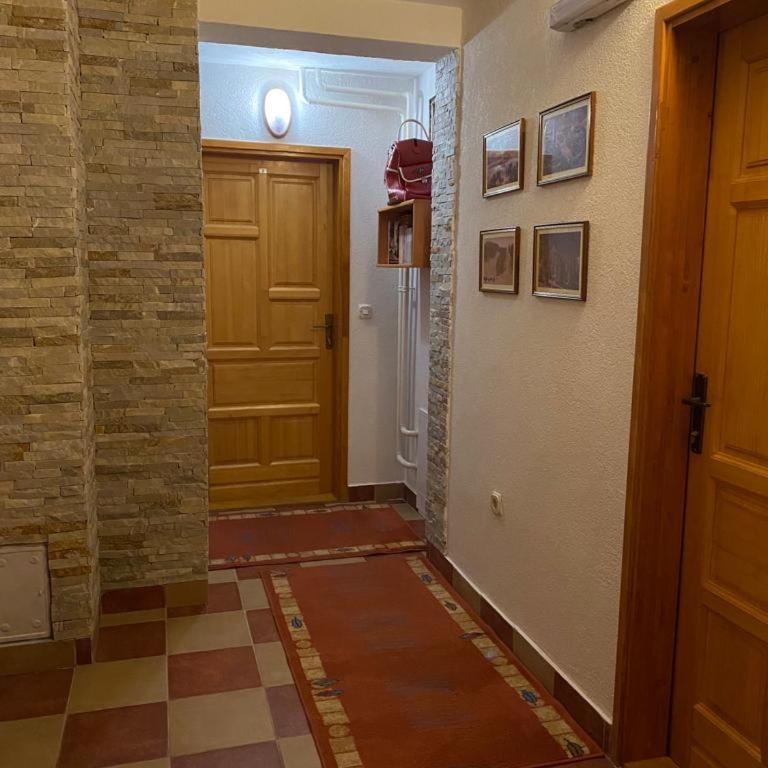 Apartmani Marija - One-Bedroom Apartment with Fireplace - 1