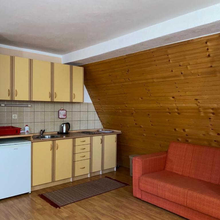 Apartmani Marija - One-Bedroom Apartment (5 Adults) - 13