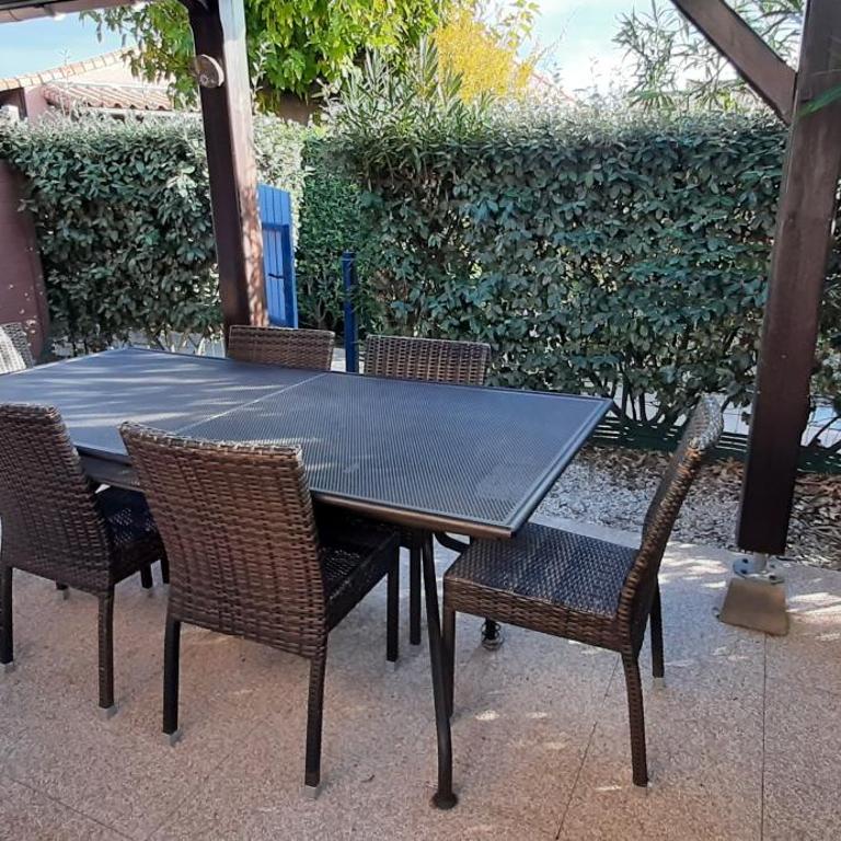 LES MARINES 2 - Villa en résidence avec piscine à 2 pas de la plage - Clim - parking - Two-Bedroom House - 8