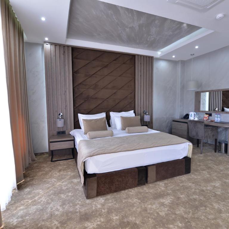 Spa Resort & Hotel Vrnjačke Terme - Deluks Soba s Bračnim Krevetom i Pomoćnim Ležajem - 9