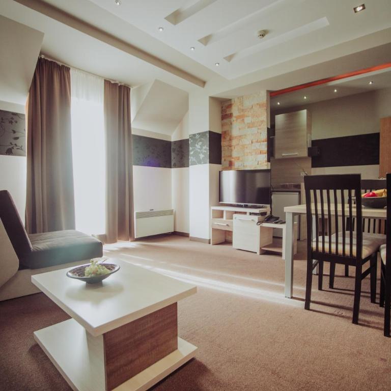 MILMARI CENTRAL Private apartments - Apartment with Mountain View - 1