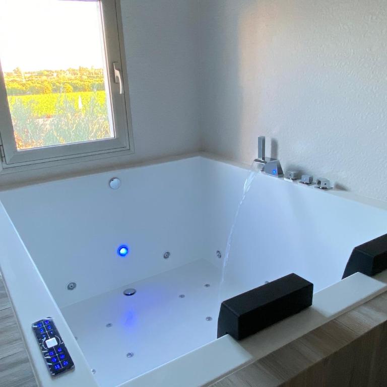 CASA SUITE JTG - One-Bedroom House - 3
